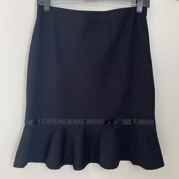 Express Black Ruffle Skirt Small - Picture 1 of 5